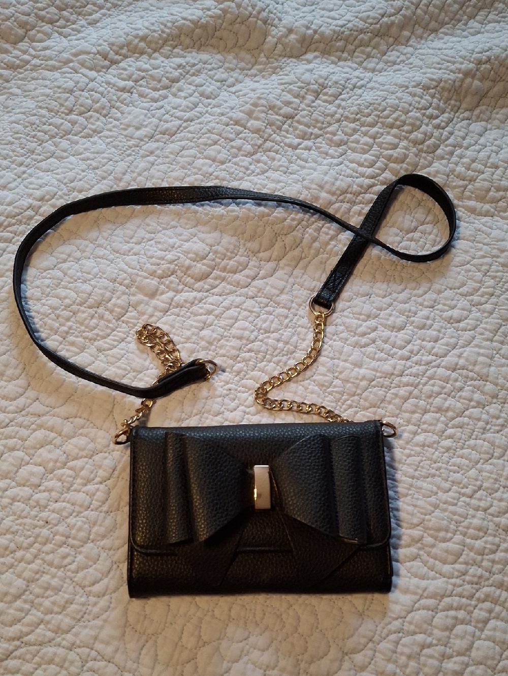 Black Bow-Accent Crossbody Bag - Designer-Inspired
